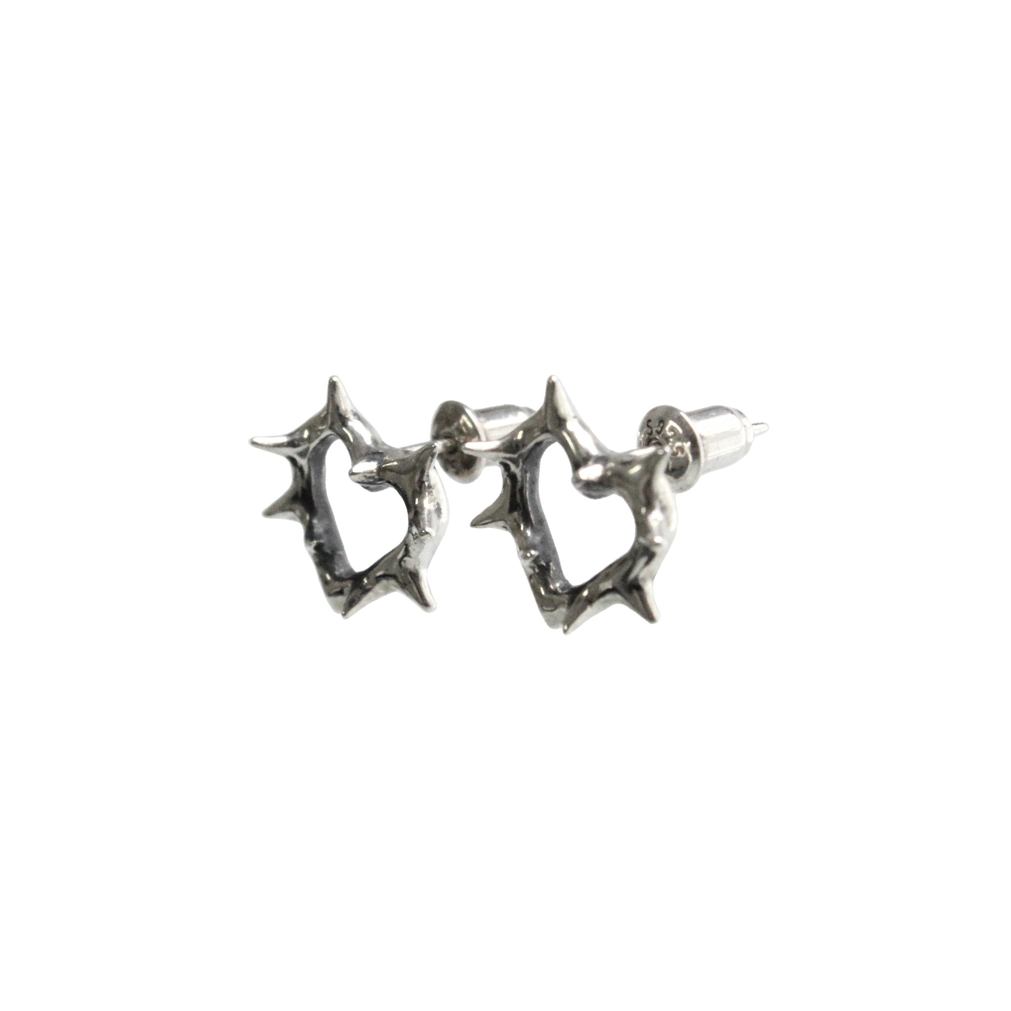 棘ハートピアス