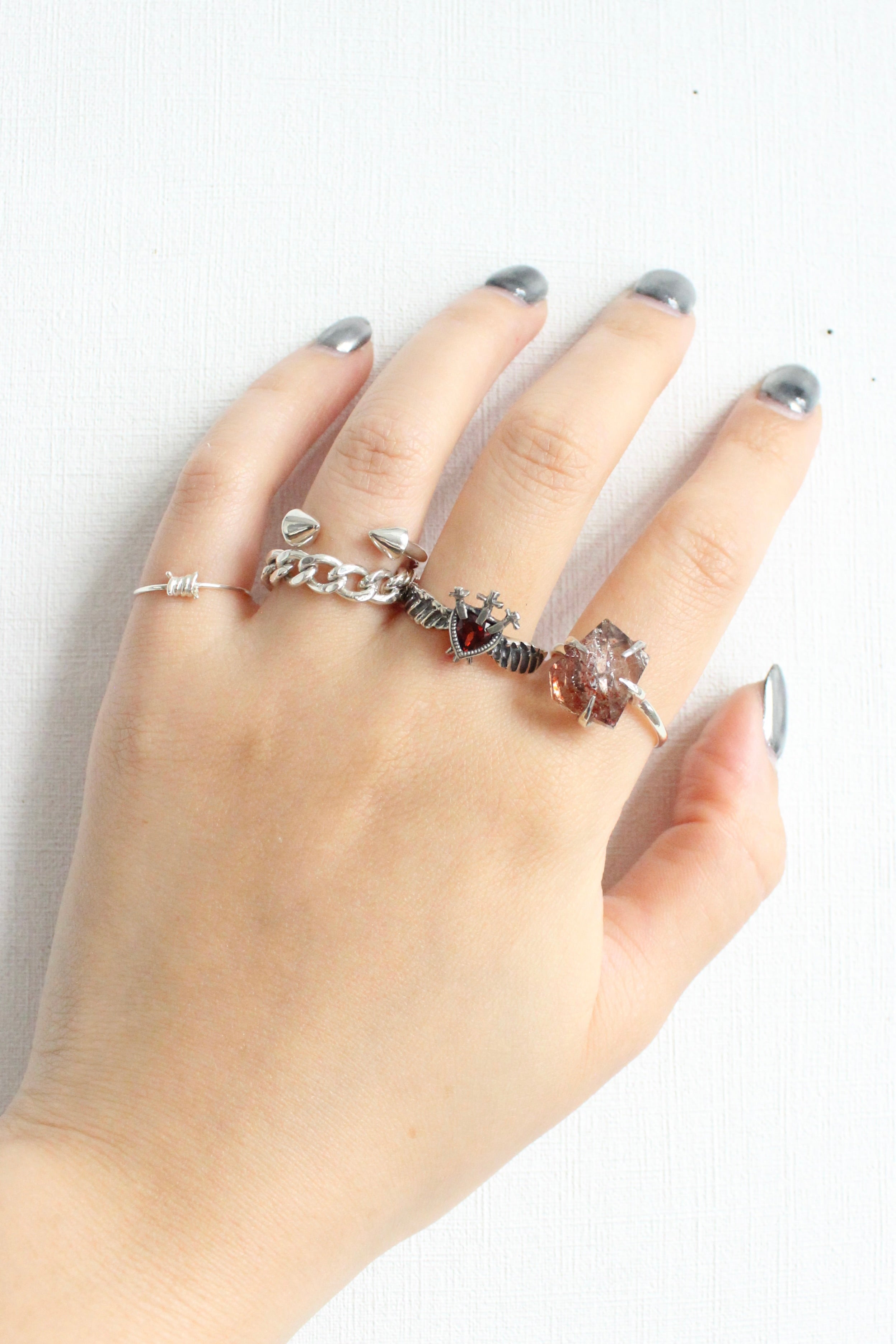 有刺鉄線リングシルバー – Haruka Ozone online store