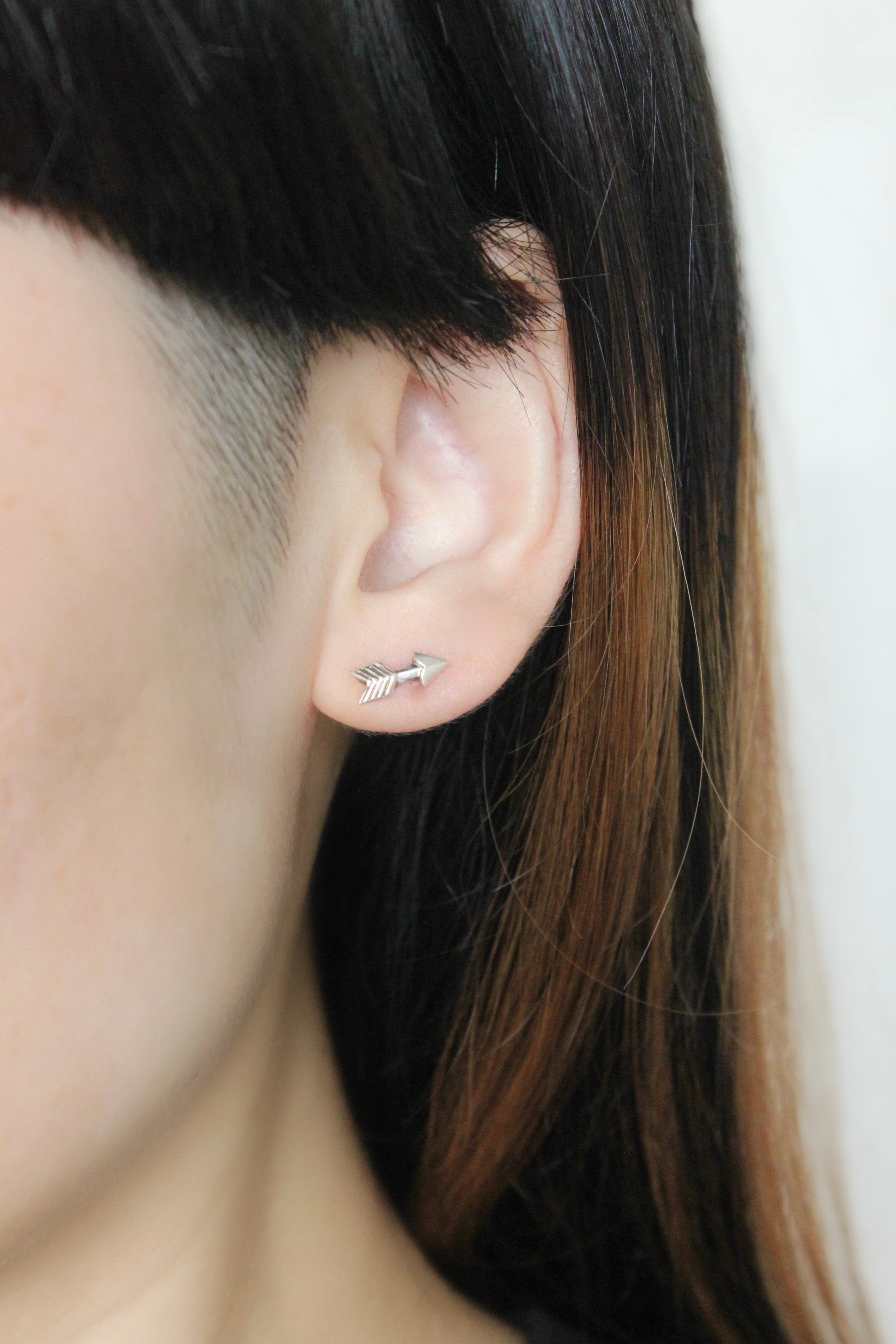 10月誕生石ピアス〈オパール〉 – Haruka Ozone online store