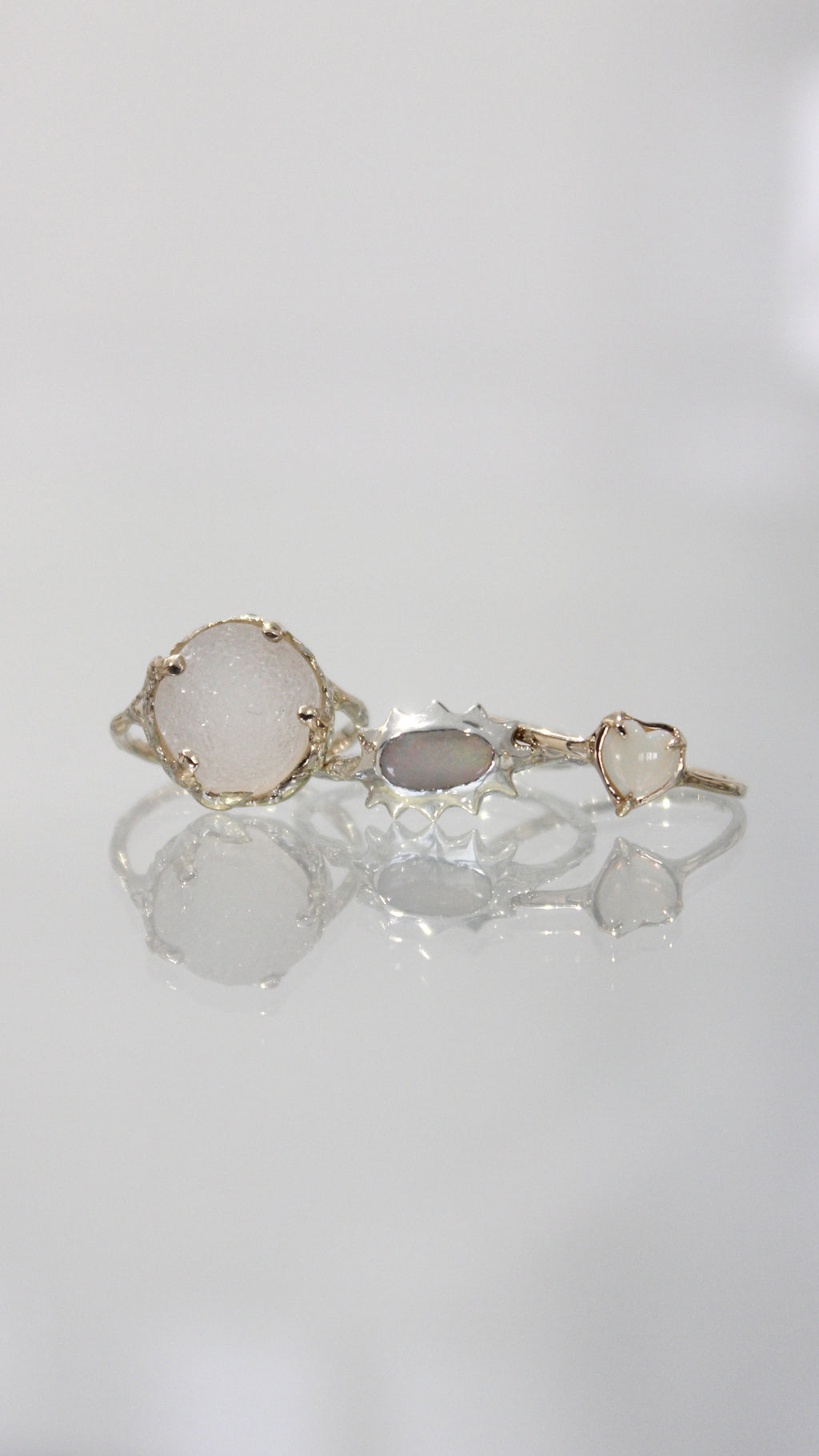 棘オパールリング