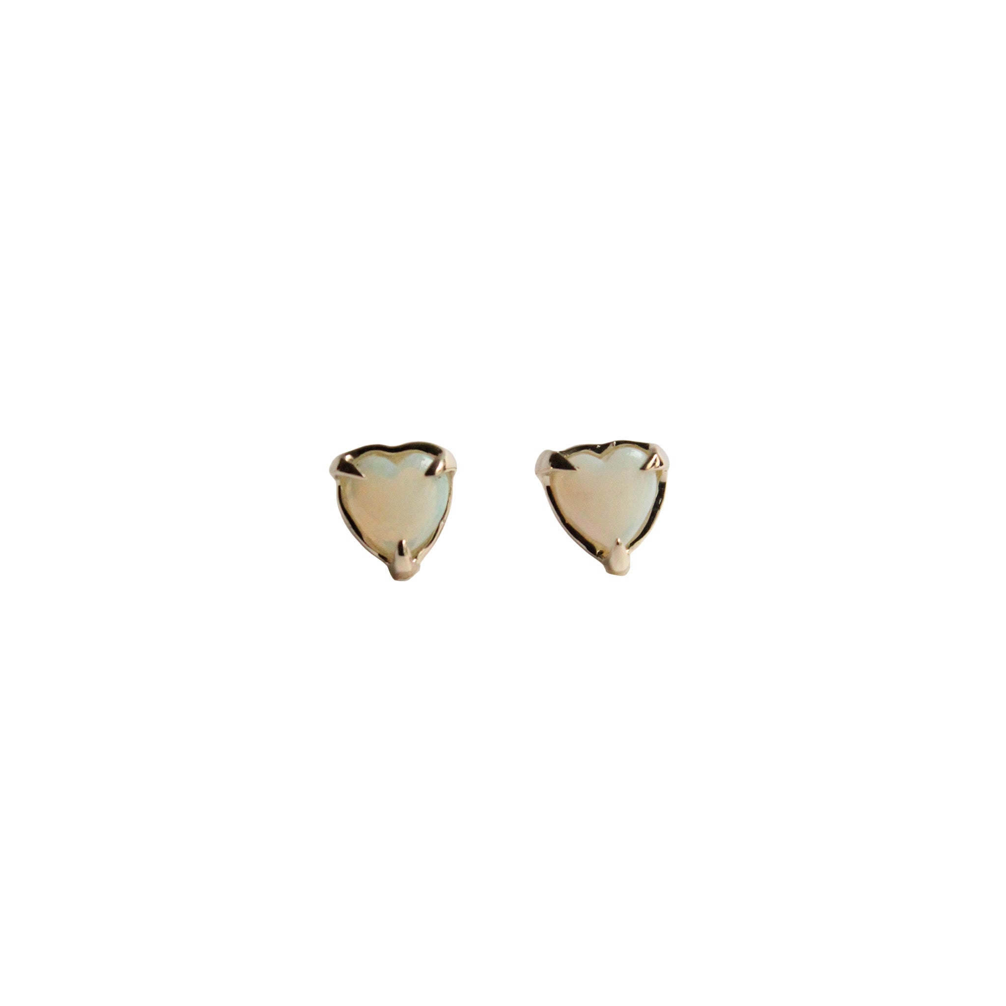 ハートオパールピアス